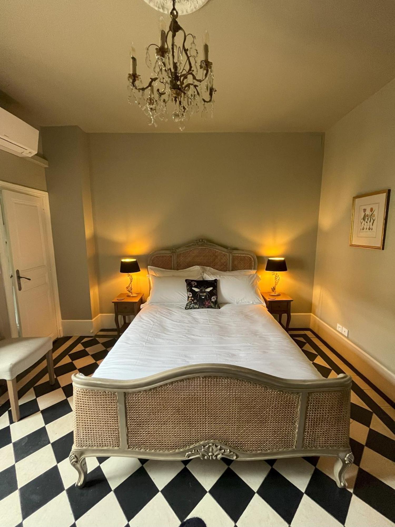 Bed and Breakfast Number 8 Meursault Esterno foto