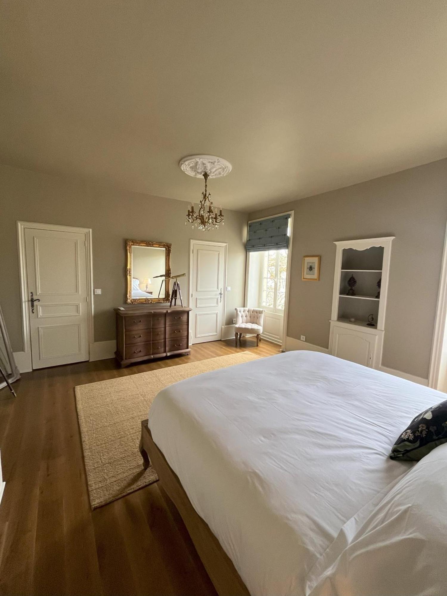 Bed and Breakfast Number 8 Meursault Esterno foto